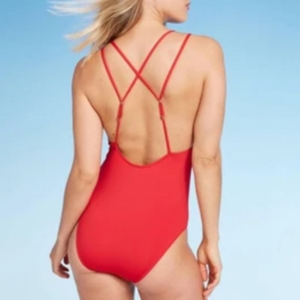 Women's plunge strappy swimsuit